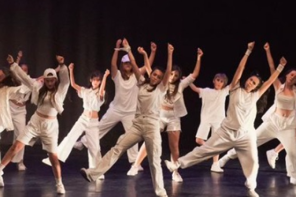 Dansa: 10a Trobada d'Escoles de Dansa